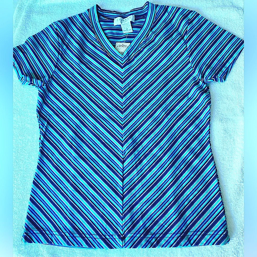 NWT Express V-Neck Multicolor‎ Tops M (Lot of 2) - Picture 2 of 8